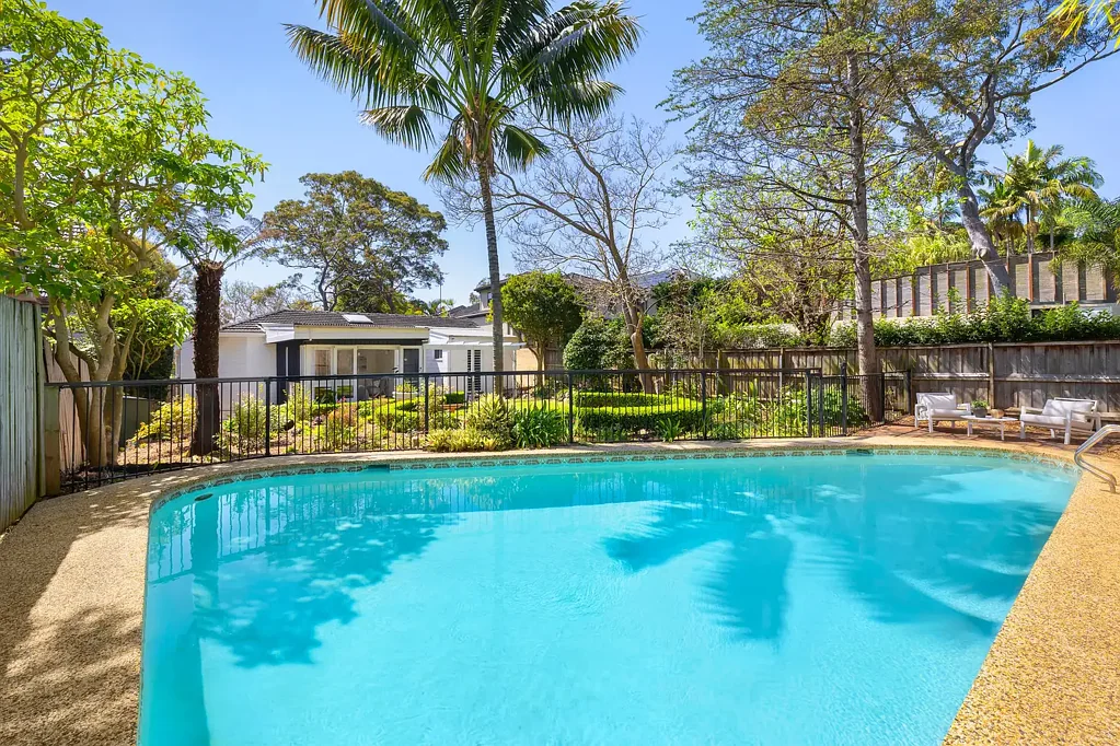 Balgowlah Heights 3房 宁静的家庭生活，靠近海滩、海港和公园 Peaceful family living close to beaches, harbour and parklands