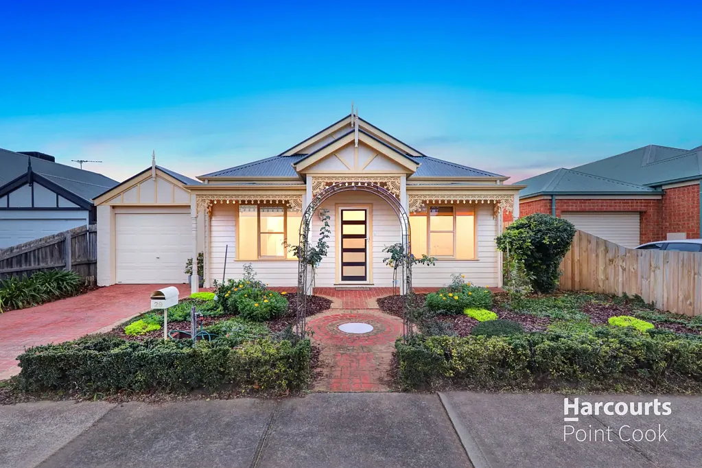 29 Hollington Crescent, Point Cook, VIC 3030