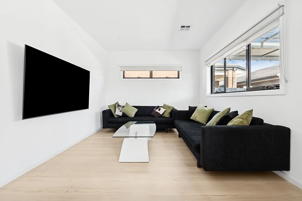 Aintree 3Kwarto Modern Family Living with Indoor-Outdoor Appeal in the Heart of Aintree