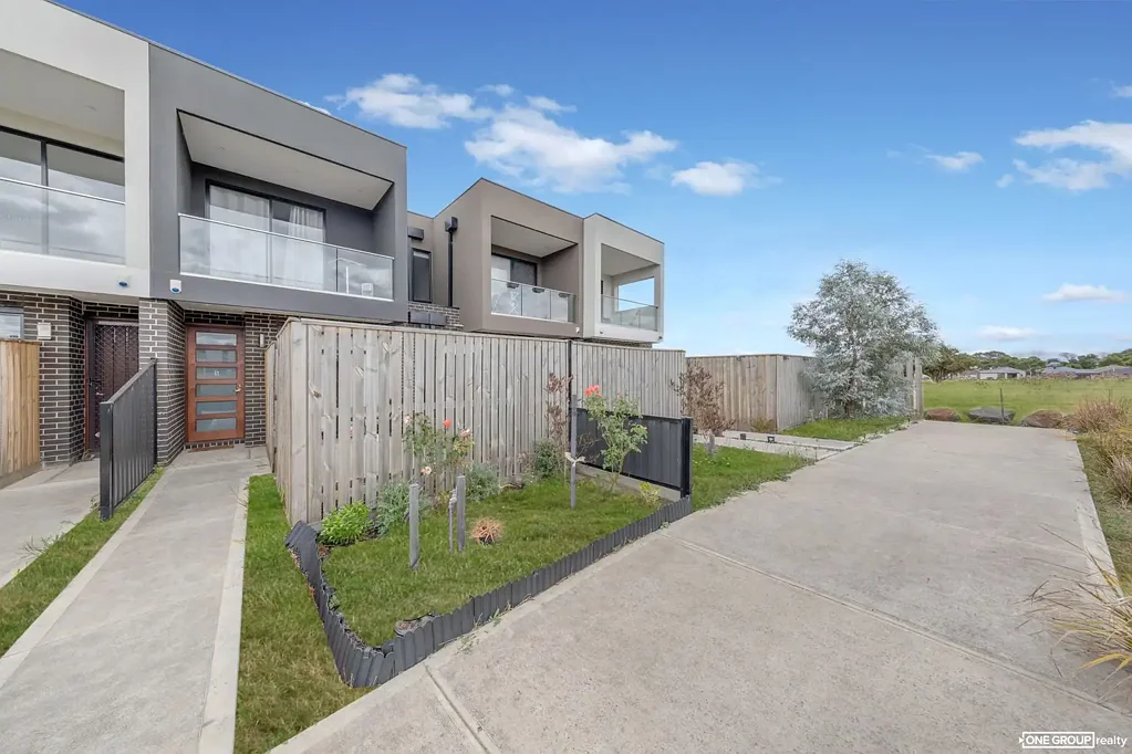 Modern 3-Bedroom Townhouse with Spacious Balcony & Premium Features