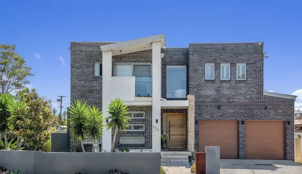 Greystanes 4房 Greystanes 黄金地段的宽敞家庭住宅 Spacious Family Home in a Prime Greystanes Location