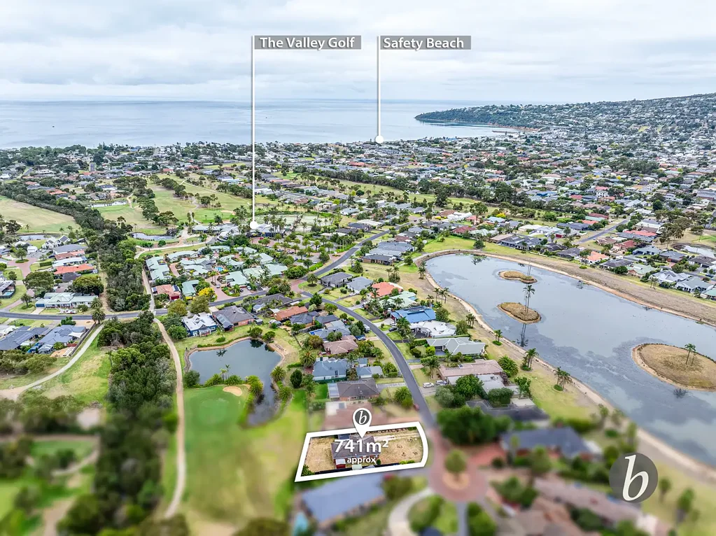 18 Lakeside Court, Safety Beach, VIC 3936