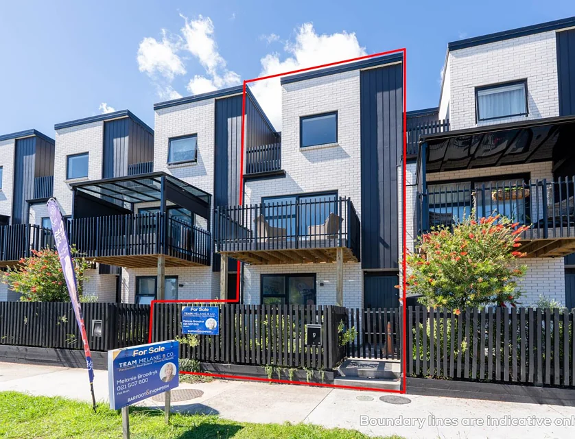 19 Henry Maxwell Way, Flat Bush, Manukau City, 4 Bedrooms, 3 Bathrooms, Townhouse