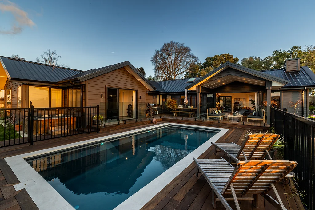 Havelock North 4ਬੈੱਡਰੂਮ Sun-Soaked Style Meets Effortless Entertaining