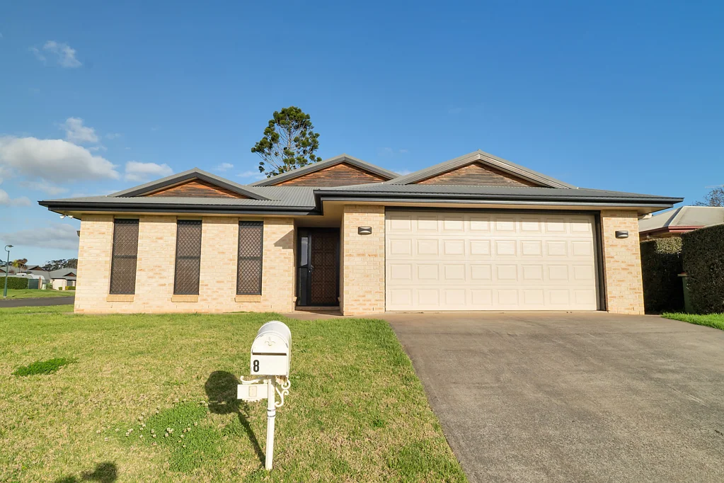 Freshly Painted Modern Home in Highfields