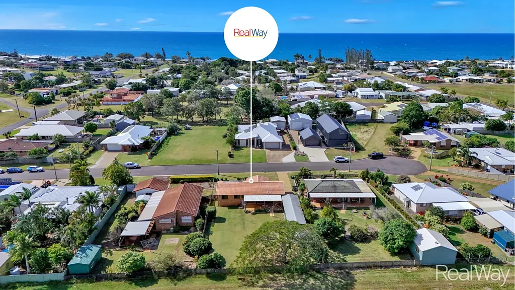12 Dickinson Street, Burnett Heads, QLD 4670