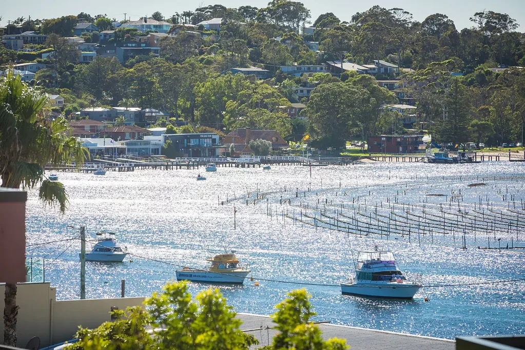 Merimbula 2部屋 Fully Renovated, Single Level Unit with Water Views