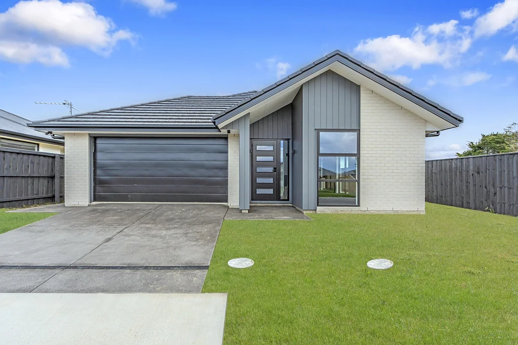 Spacious 4 Bedroom in Ravenswood