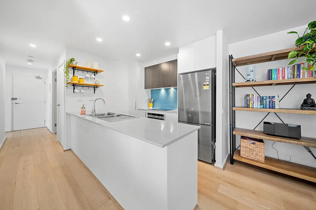 Harrison 2房  Modern Apartment Living with Space, Sunlight and Convenience