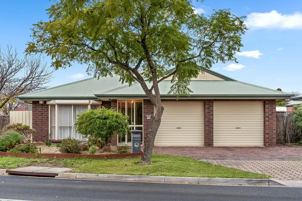 14 Sissinghurst Drive, Oakden, SA 5086