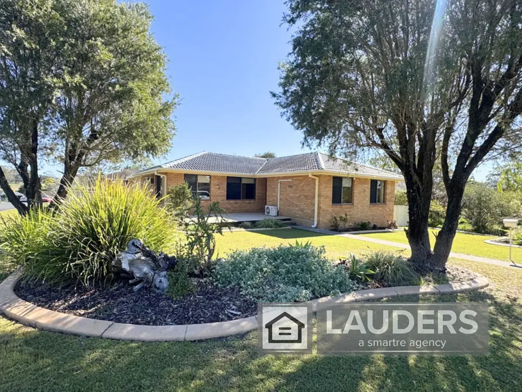 Three Bedrooms with Ample Living Rooms in Wingham