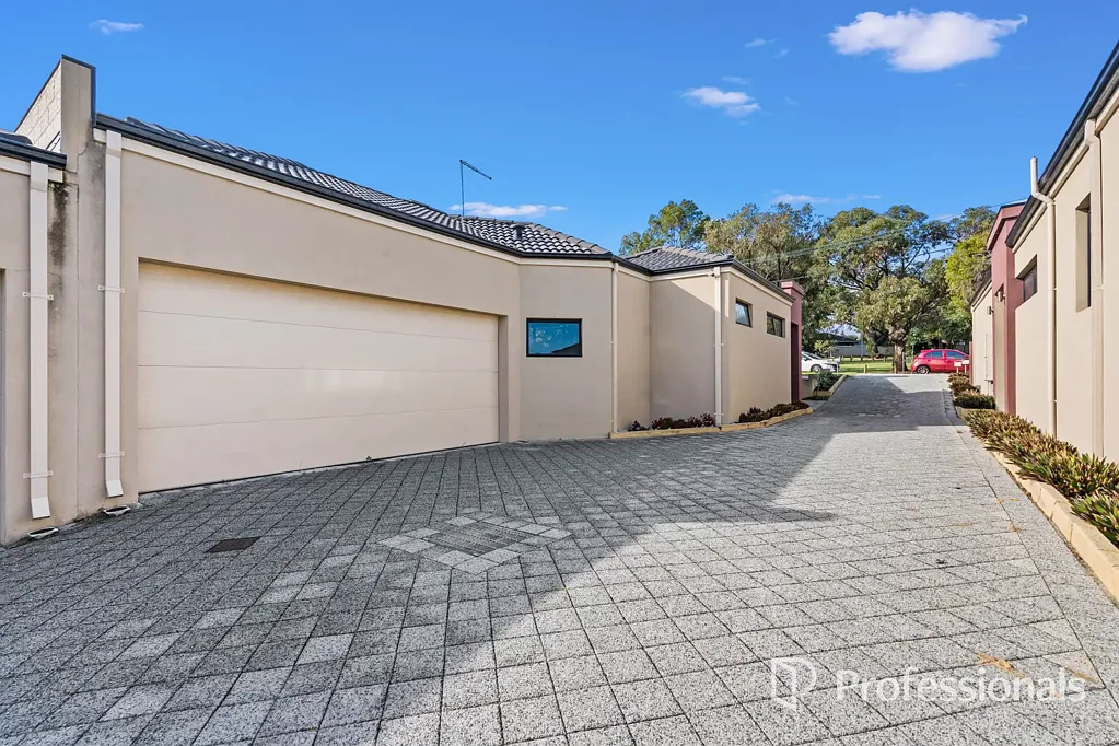 Westminster 2 Bedroom Prime Westminster Location - Opposite Parklands!