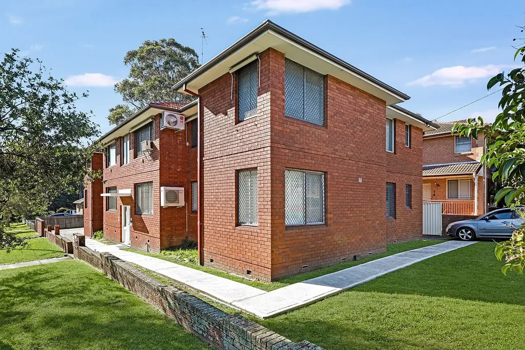 Renovated 1 Bedroom Apartment in Convenient Narwee Location