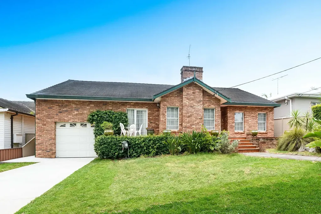 324 Forest Road, Kirrawee, NSW 2232