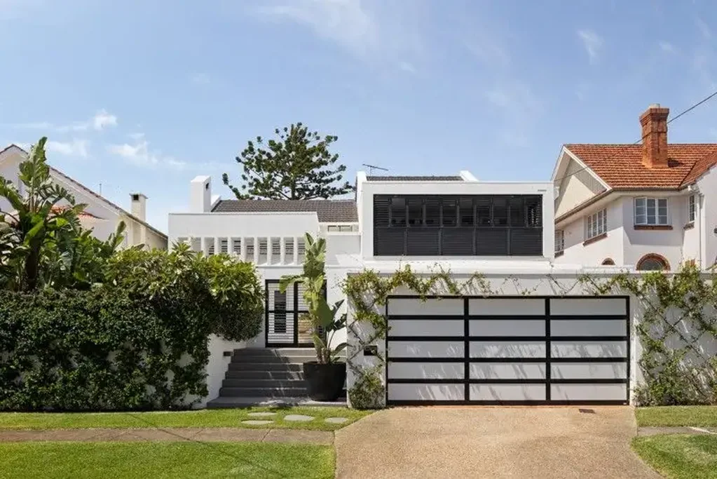 Executive family home in sough after prestigious address.
