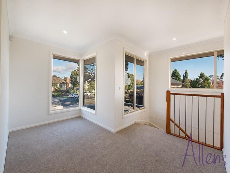 21 CLOSTER AV, NUNAWADING VIC 3131, 0 chambres, 0 salles de bain, Townhouse