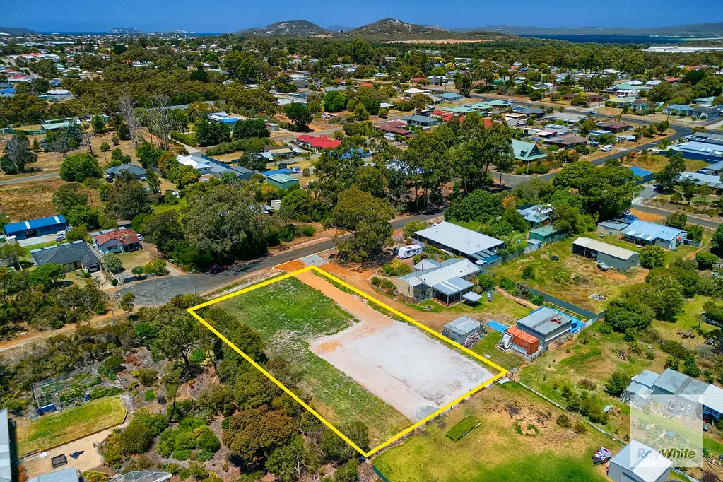 25 Webb Street, Mckail, WA 6330