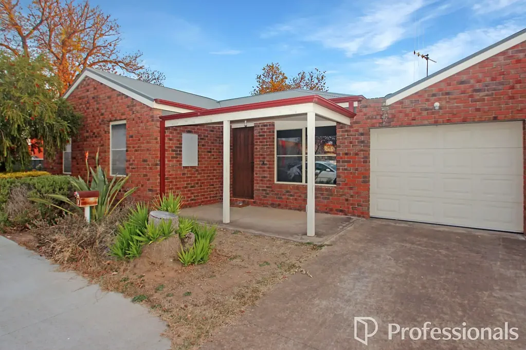 1/1 Cross Street, Maryborough, VIC 3465
