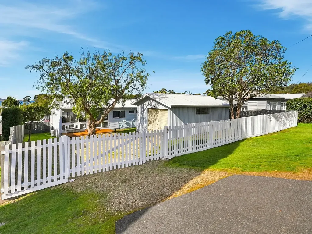 Orford 2ਬੈੱਡਰੂਮ Coastal Charm, Bay Views & an Exceptional Bonus Space
