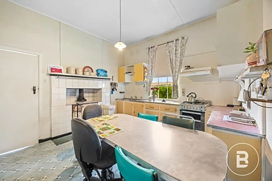 27 Palmer Street, Ararat, VIC 3377, 4 slaapkamers, 1 badkamers, House