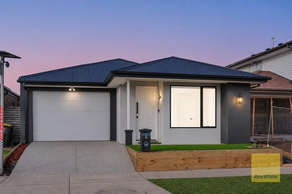 Werribee 4chambre Brand-New Luxury Living with Dual Masters & Premium Finishes!