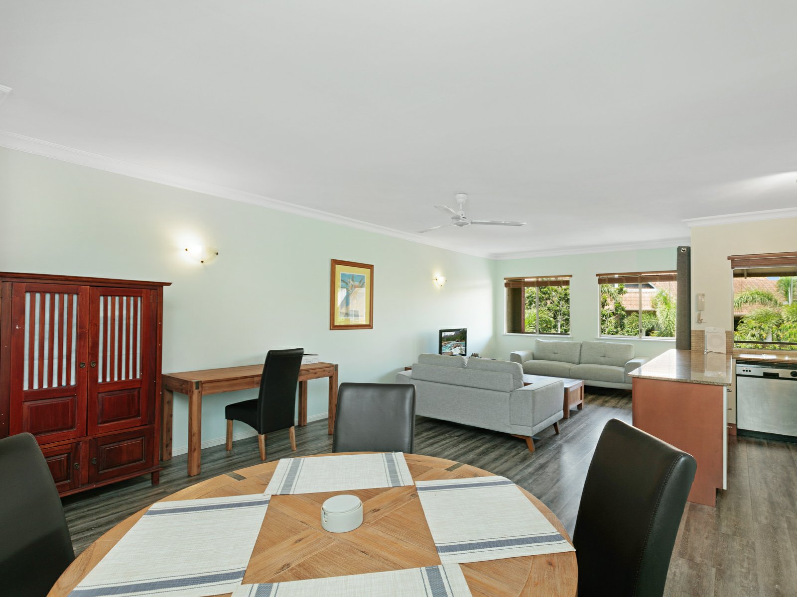 UNIT 202 2-10 GREENSLOPES ST, CAIRNS NORTH QLD 4870, 0 chambres, 0 salles de bain, House