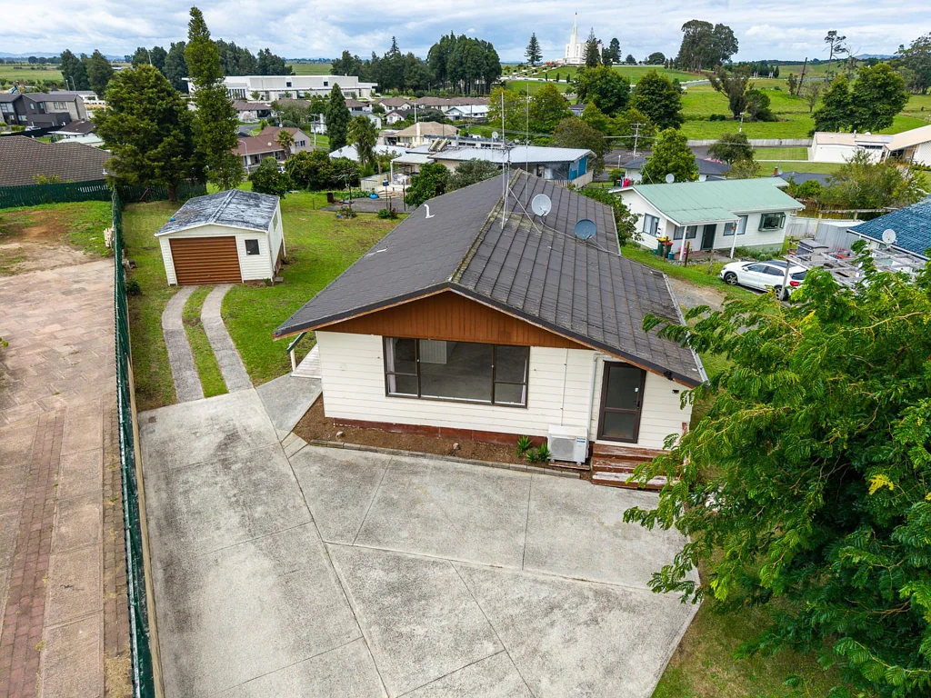 16 Cowley Drive, Temple View, Hamilton City, Waikato