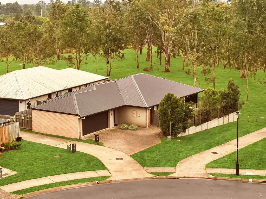 Riverview 4 Bedroom Room to Breathe, Backing Straight onto Council Land