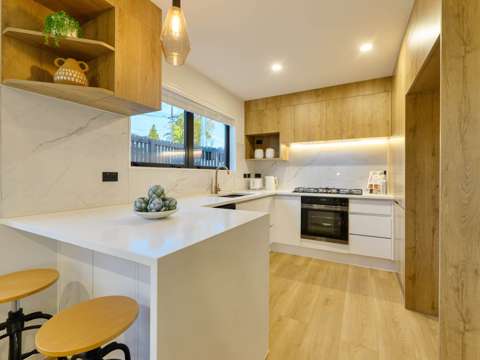 Blockhouse Bay 3房  Stunning New Homes – A Must See!