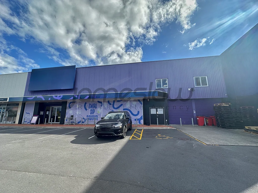 Rosedale Prime Retail Showroom in Home Zone Centre