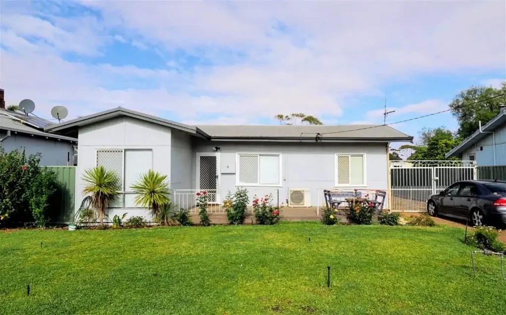 4 Melbourne street, Moora, WA 6510