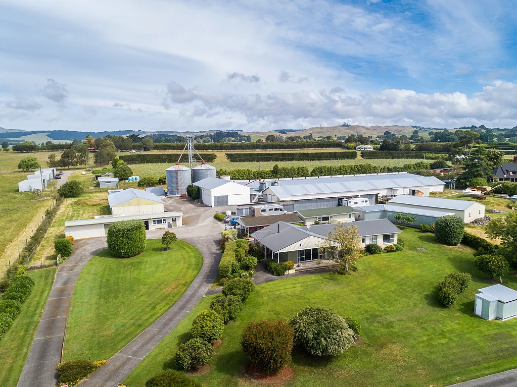 Haumoana Well located 2.4 hectare lifestyle property