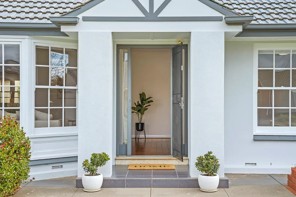 10 Sycamore Avenue, Novar Gardens, SA 5040