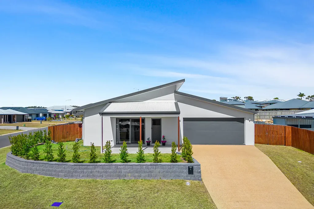 1 Grand Close, Yeppoon, QLD 4703