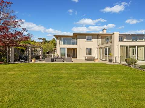 Cashmere 4部屋 A Grand Home by design! Must be SOLD