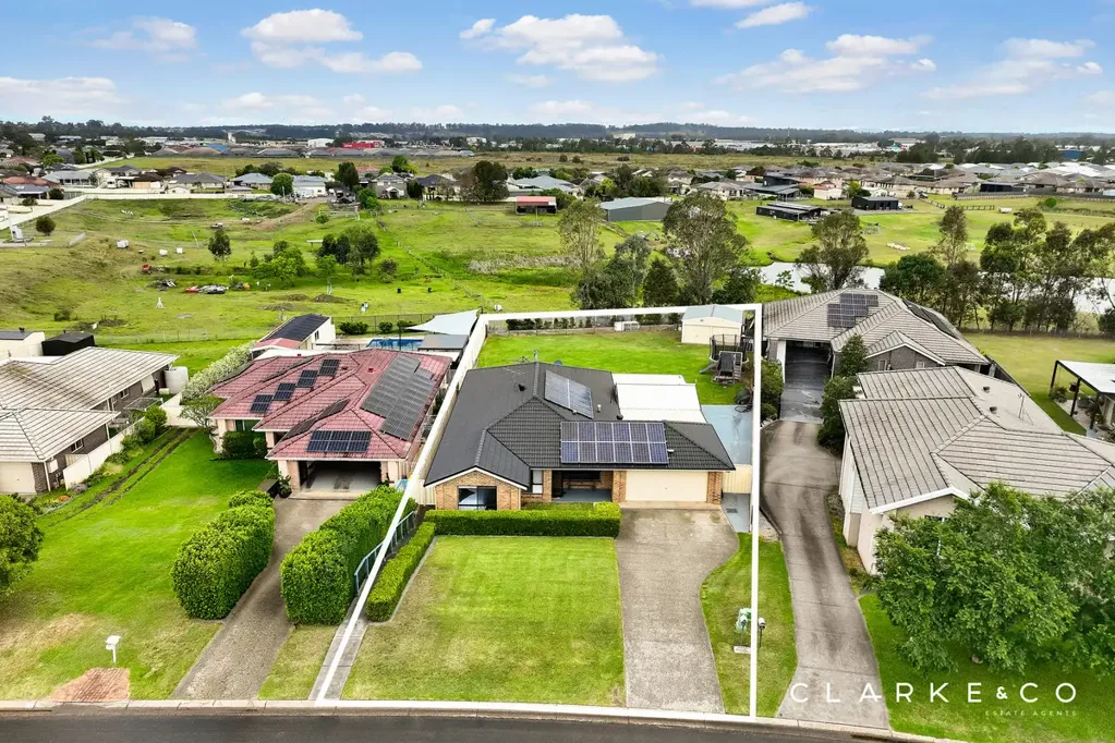 Rutherford 4Kwarto AN EXPANSIVE FAMILY LIFESTYLE AWAITS!