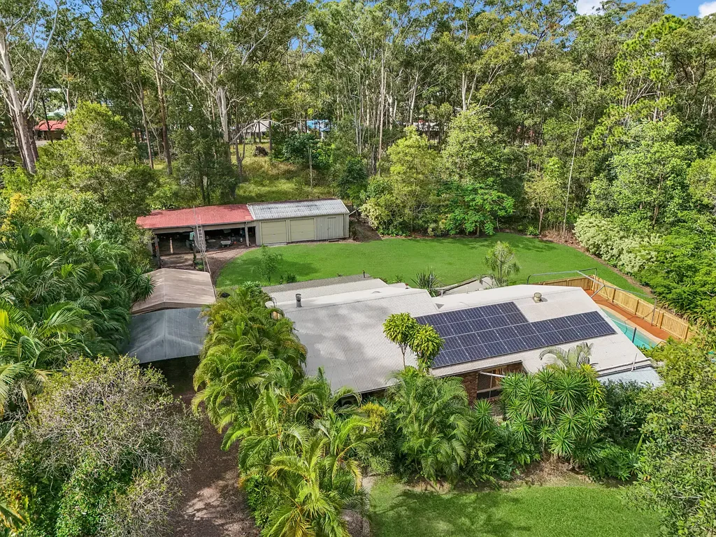 Landsborough 4房  UNDER CONTRACT! The Ultimate Family Escape!