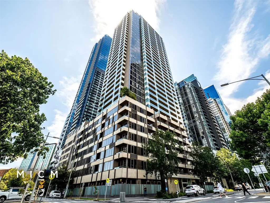 UNFURNISHED: Stylish 2-Bedroom Apartment with Resort-Style Facilities in the Heart of Southbank