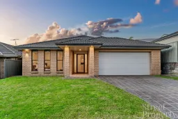 23 TUCKEROO CCT, Adamstown