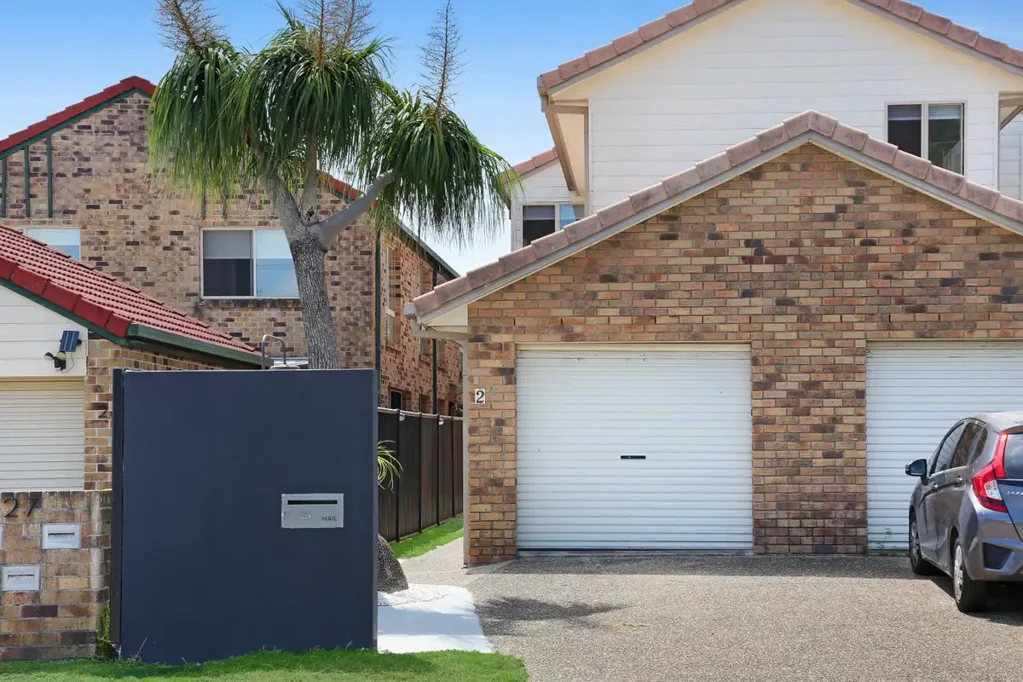 2/25 Twenty Fourth Avenue, Palm Beach, QLD 4221