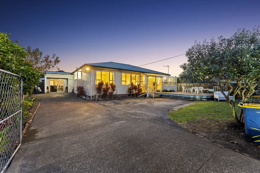 Henderson 4 Bedroom #SOLD by The Peoples Agents