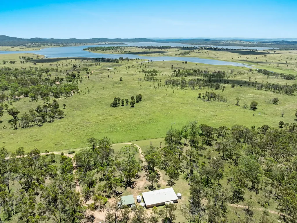 Leslie Dam  Nature Retreat with Water Views of Lake Leslie on 98 Acres