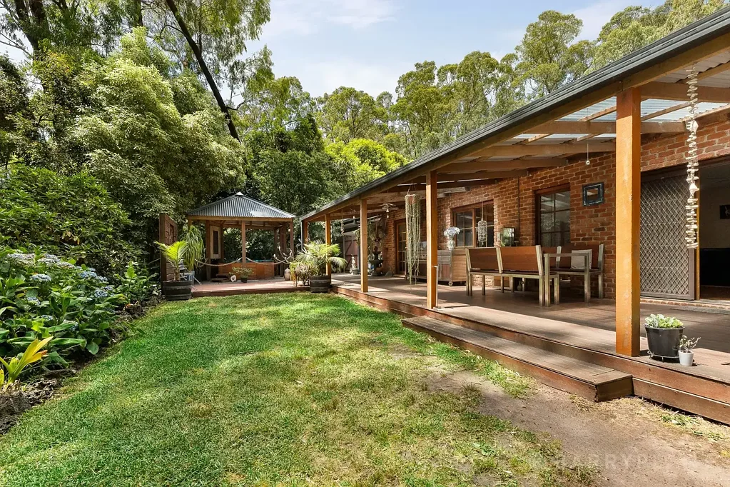 2 Lawsons Road, Emerald, VIC 3782