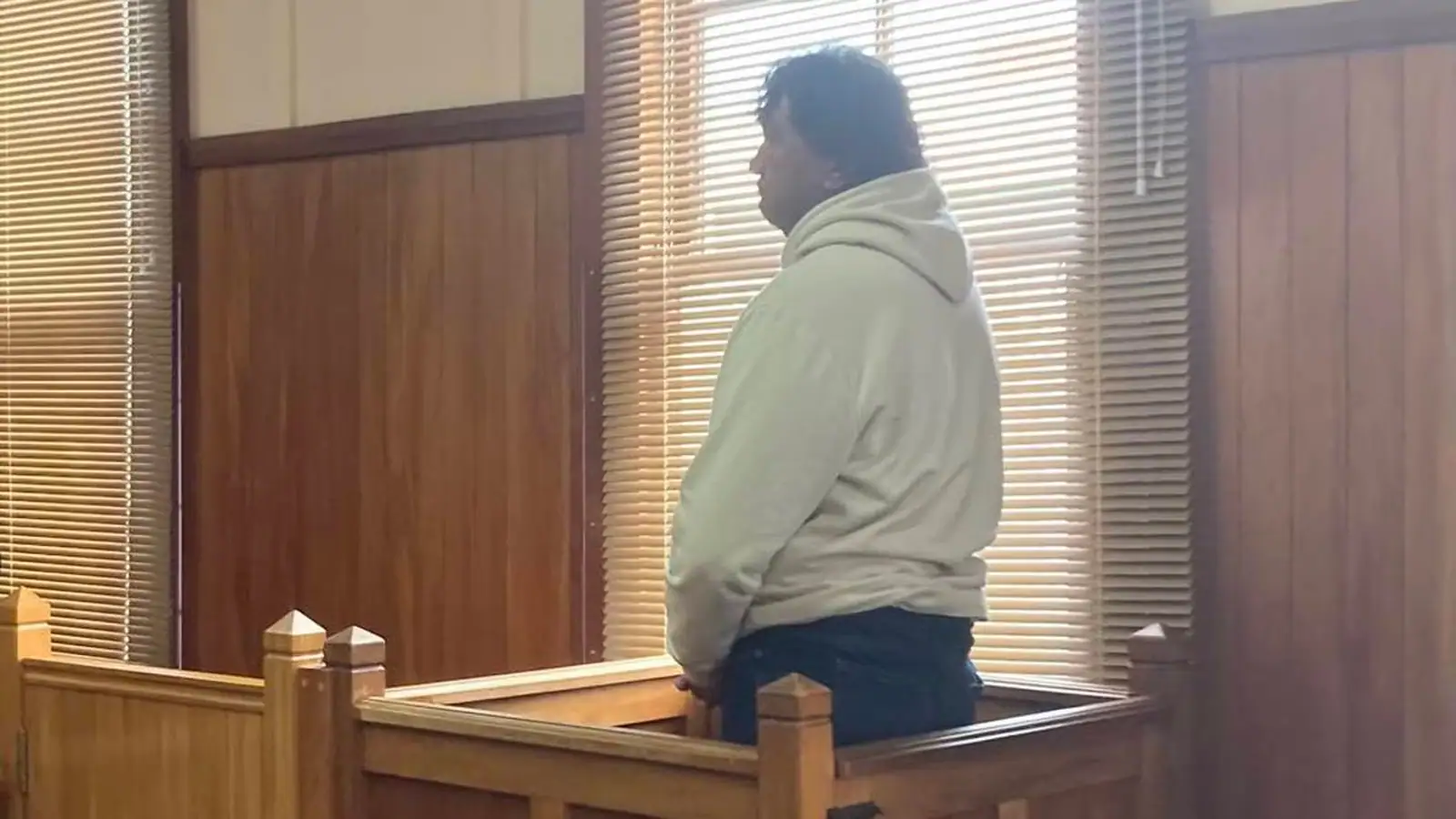 伪造许可、狂捞海鲜！新西兰男子被判2年监禁，当庭目瞪口呆