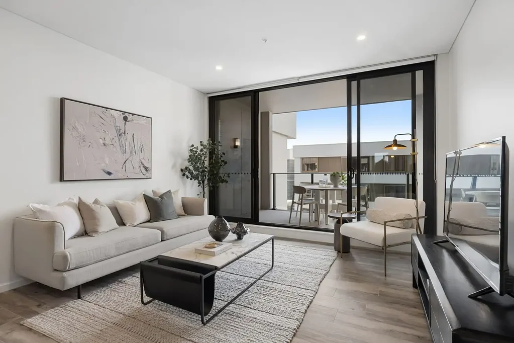 Wentworth Point 2ห้องนอน Elevated Capri Living with Water & Parkland Views