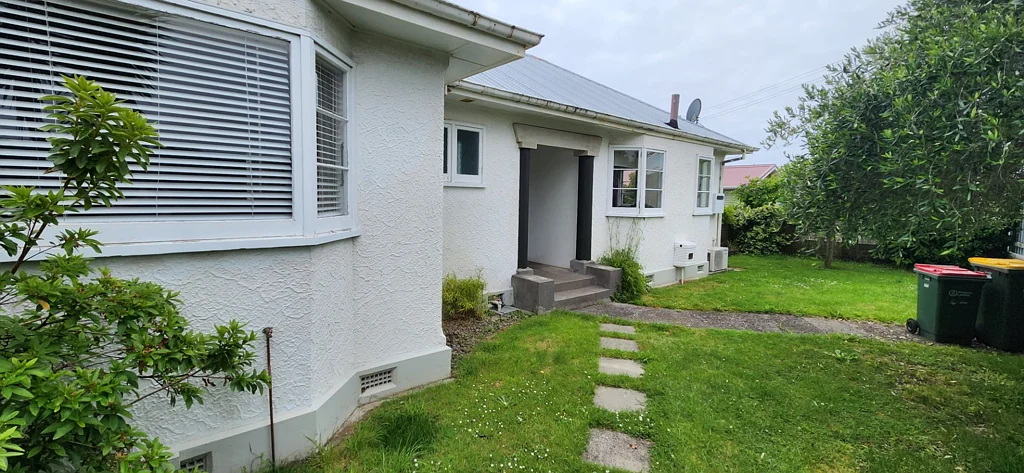 3 BEDROOMS IN PRIME LOCATION