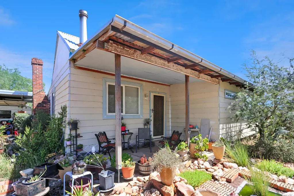 Reefton 2ห้องนอน Tidy Cottage in Small Village