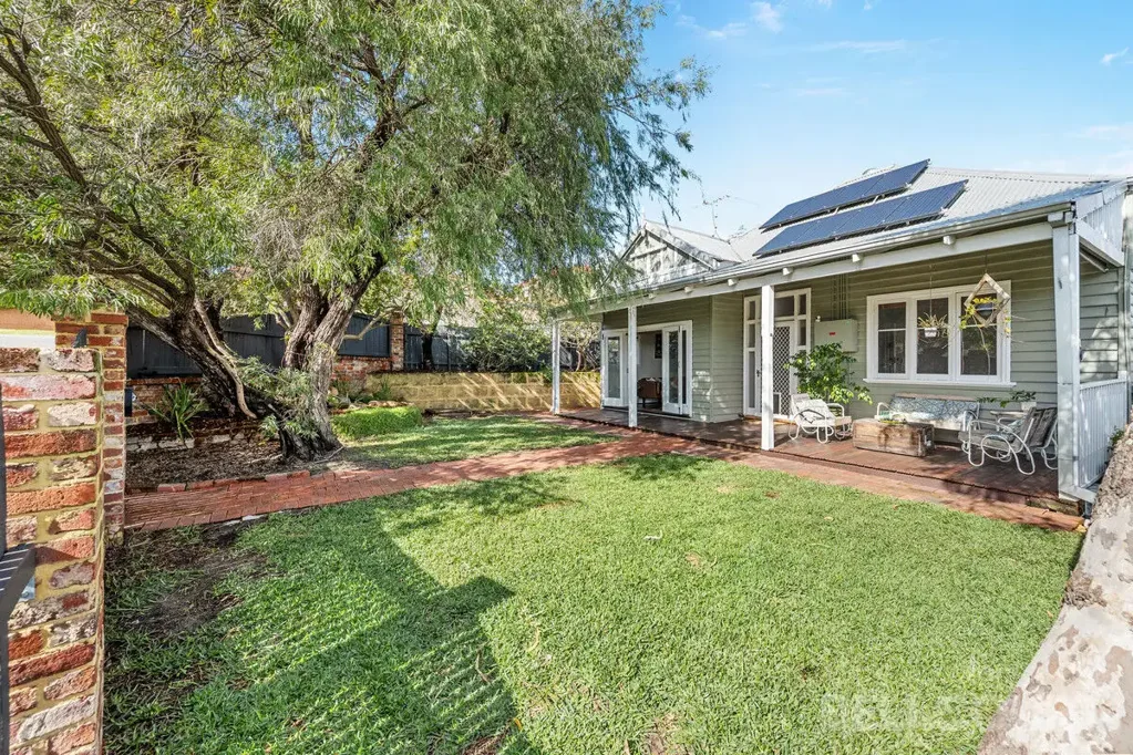 2 Travancore Avenue, Maylands, WA 6051