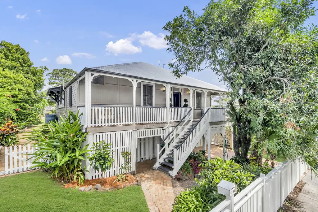 17 Killarney Street, Yeronga, QLD 4104
