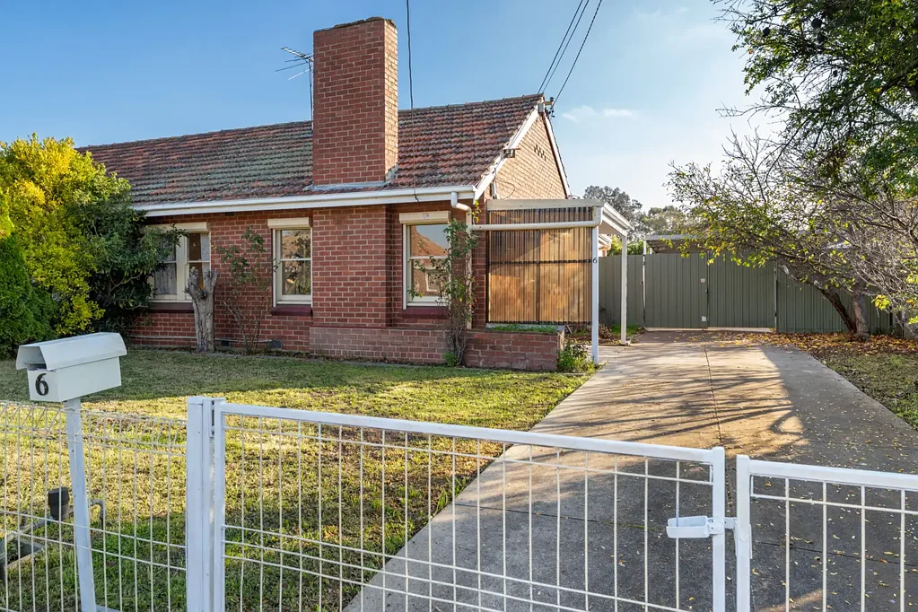 Braybrook 3Habitaciones Traditions And Temptations – Entirely Enticing